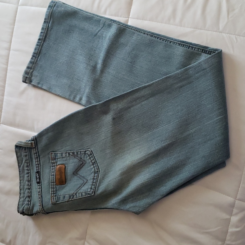 Wrangler Light Blue Denim Jeans with Brown Stitching